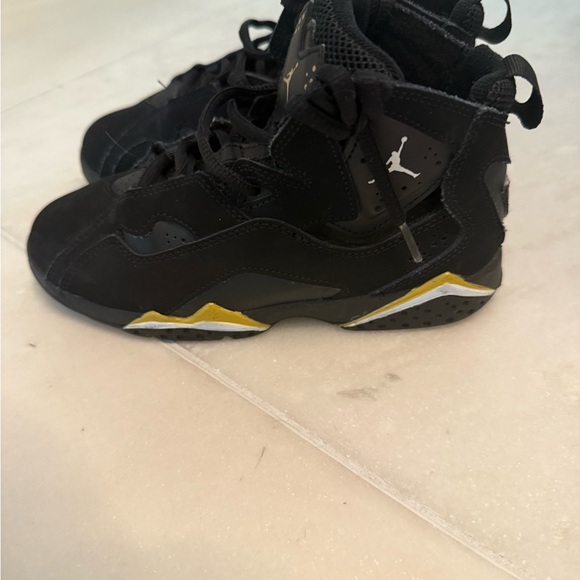 Nike Jordan s rakers. Barely used. Great condition. No odor - Picture 6 of 7